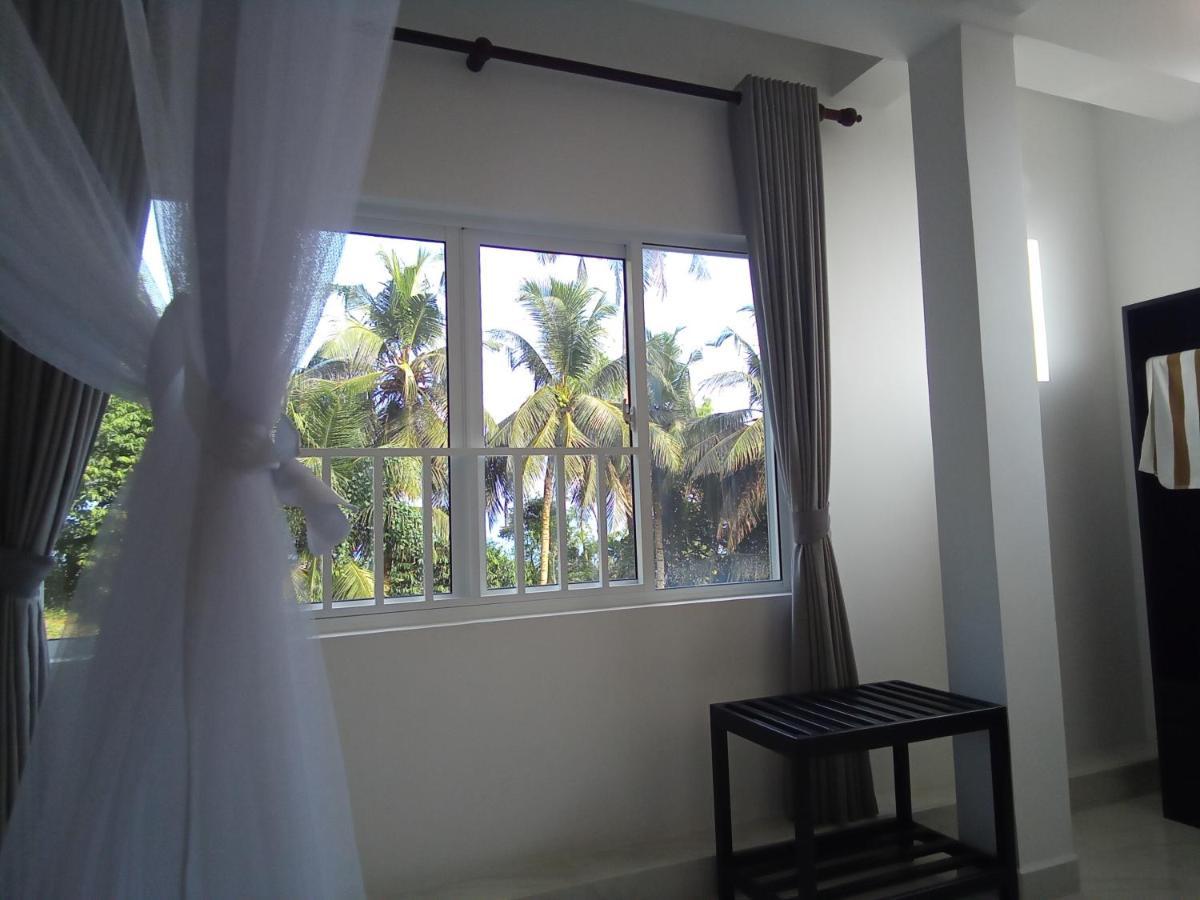 The Moose Weligama Bed & Breakfast Bagian luar foto