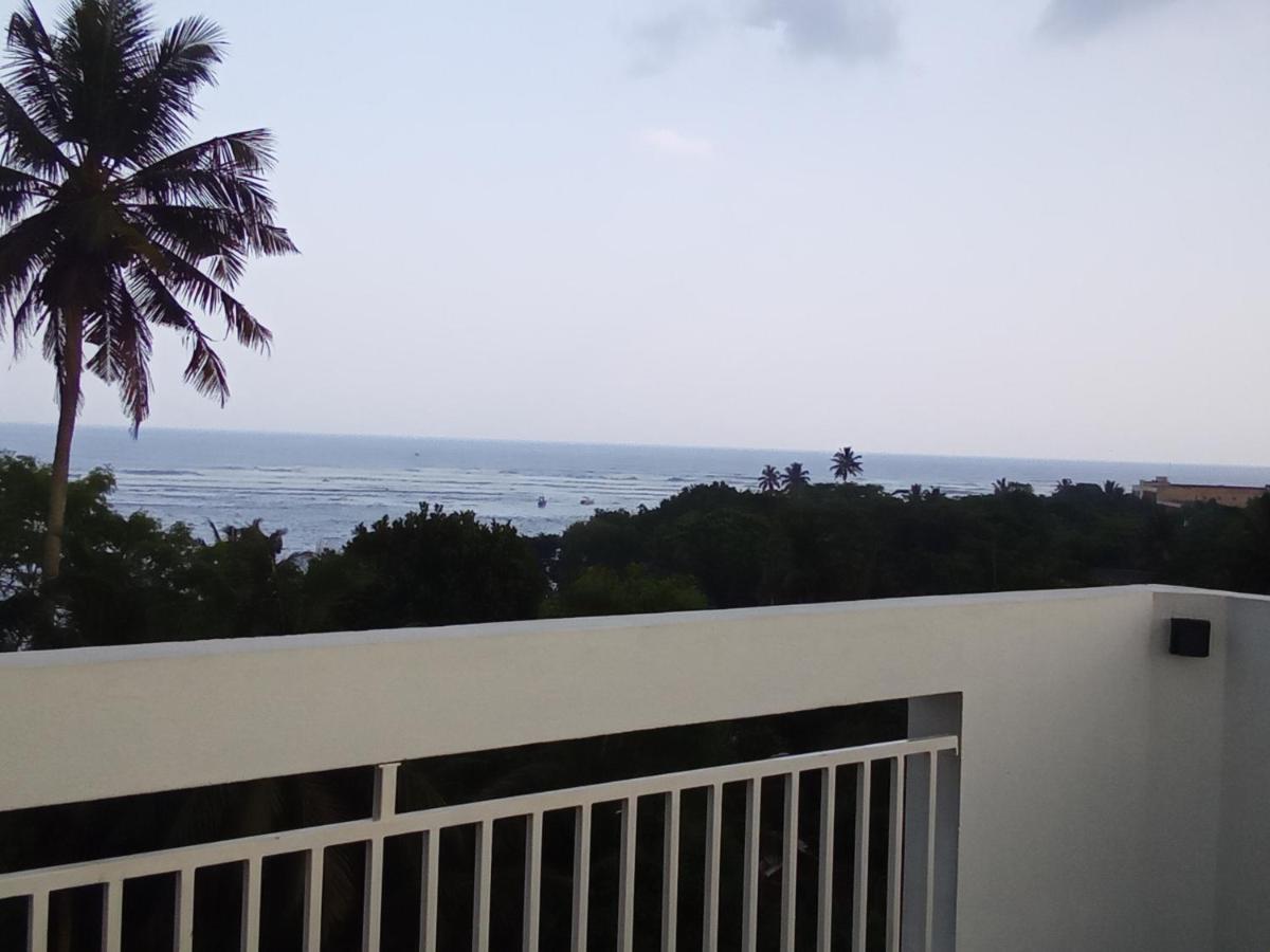 The Moose Weligama Bed & Breakfast Bagian luar foto