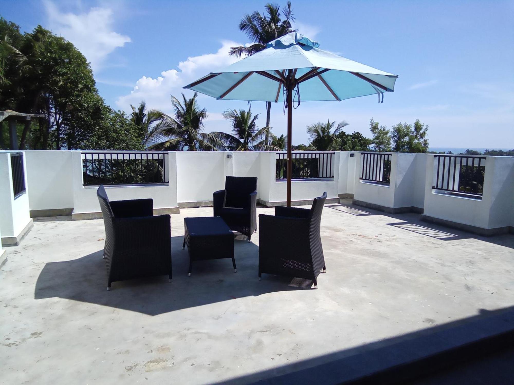 The Moose Weligama Bed & Breakfast Bagian luar foto