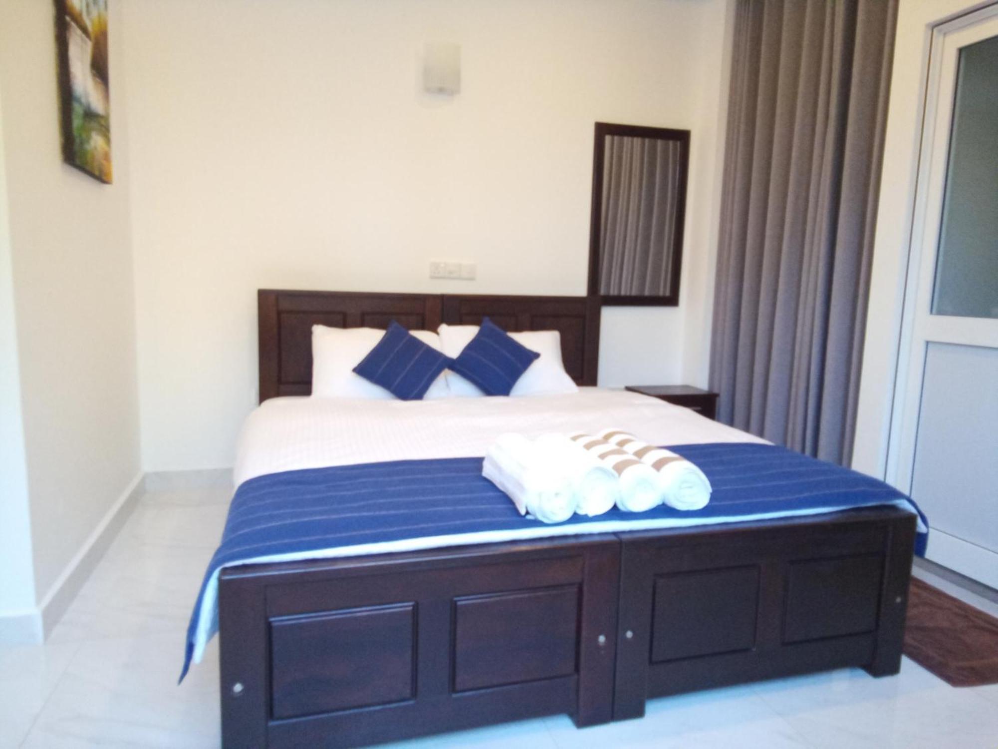 The Moose Weligama Bed & Breakfast Bagian luar foto