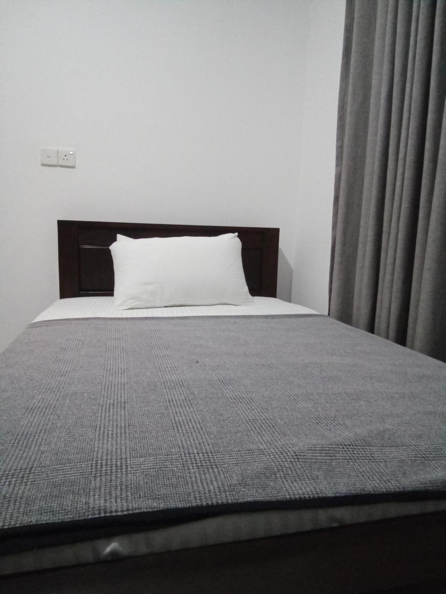 The Moose Weligama Bed & Breakfast Bagian luar foto